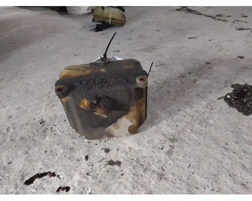 FREIGHTLINER CASCADIA 125 POWER STEERING RESERVOIR