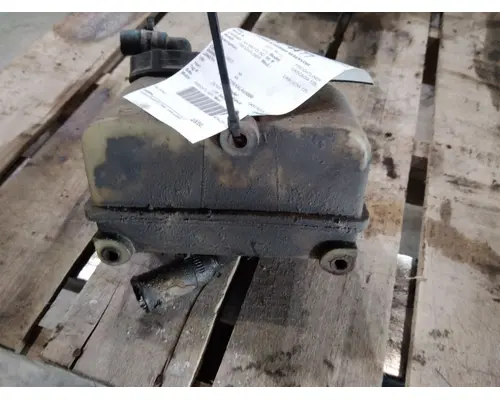 FREIGHTLINER CASCADIA 125 POWER STEERING RESERVOIR