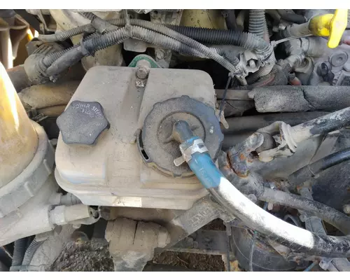 FREIGHTLINER CASCADIA 125 POWER STEERING RESERVOIR