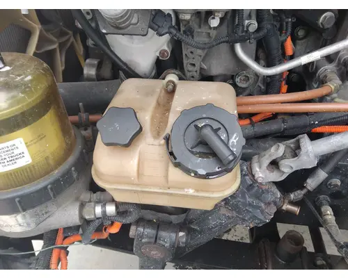 FREIGHTLINER CASCADIA 125 POWER STEERING RESERVOIR