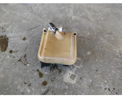 FREIGHTLINER CASCADIA 125 POWER STEERING RESERVOIR