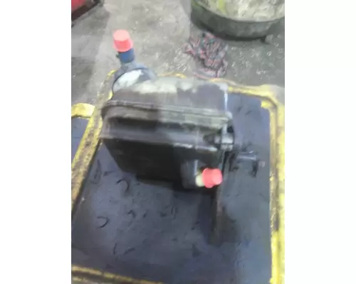 FREIGHTLINER CASCADIA 125 POWER STEERING RESERVOIR