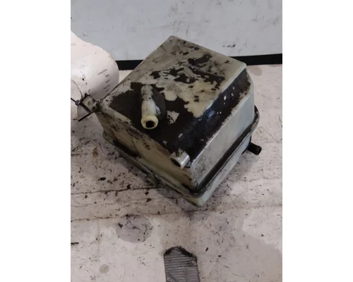 FREIGHTLINER CASCADIA 125 POWER STEERING RESERVOIR
