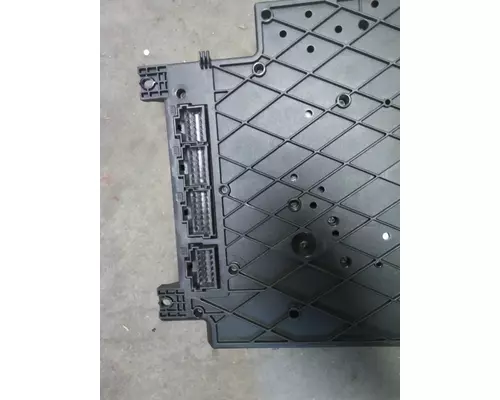 FREIGHTLINER CASCADIA 125 POWERNET DISTRIBUTION BOX (PNDB)