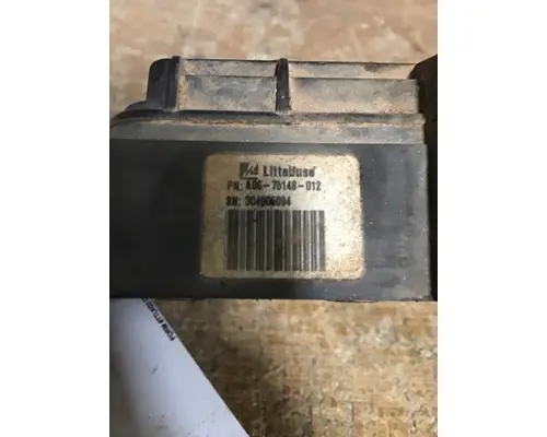 FREIGHTLINER CASCADIA 125 POWERNET DISTRIBUTION BOX (PNDB)