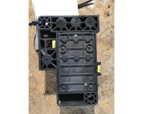 FREIGHTLINER CASCADIA 125 POWERNET DISTRIBUTION BOX (PNDB)