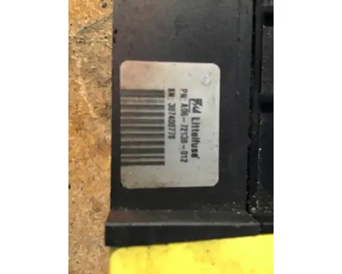 FREIGHTLINER CASCADIA 125 POWERNET DISTRIBUTION BOX (PNDB)