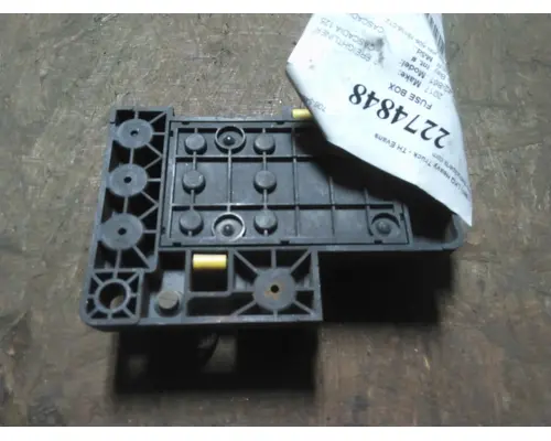FREIGHTLINER CASCADIA 125 POWERNET DISTRIBUTION BOX (PNDB)