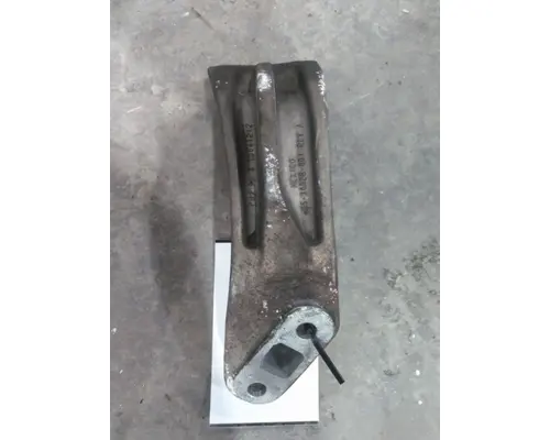 FREIGHTLINER CASCADIA 125 RADIATOR BRACKET