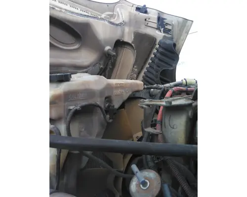 FREIGHTLINER CASCADIA 125 RADIATOR OVERFLOW TANK