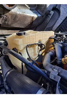 FREIGHTLINER CASCADIA 125 RADIATOR OVERFLOW TANK