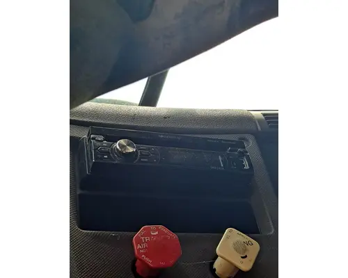 FREIGHTLINER CASCADIA 125 RADIO AMFMBLUETOOTH