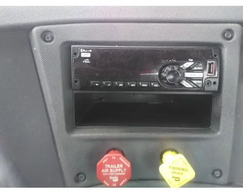 FREIGHTLINER CASCADIA 125 RADIO AMFMBLUETOOTH