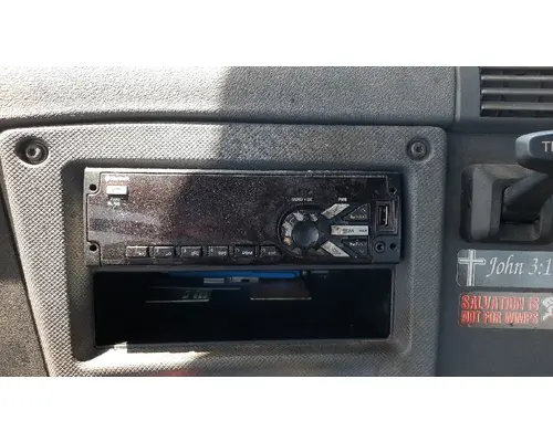 FREIGHTLINER CASCADIA 125 RADIO AMFMBLUETOOTH