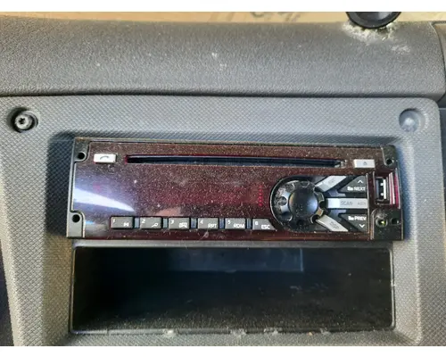 FREIGHTLINER CASCADIA 125 RADIO AMFMBLUETOOTH