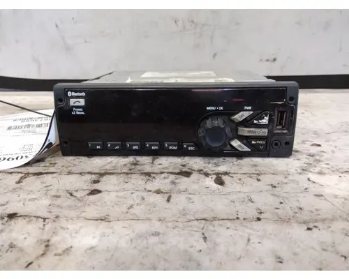 FREIGHTLINER CASCADIA 125 RADIO AMFMBLUETOOTH