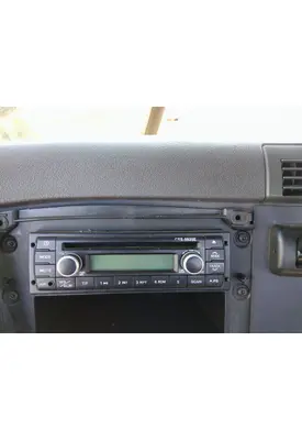 FREIGHTLINER CASCADIA 125 RADIO AM/FM/CD