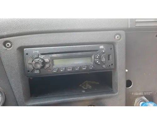 FREIGHTLINER CASCADIA 125 RADIO AMFMCD