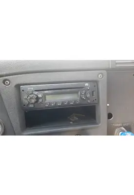 FREIGHTLINER CASCADIA 125 RADIO AM/FM/CD