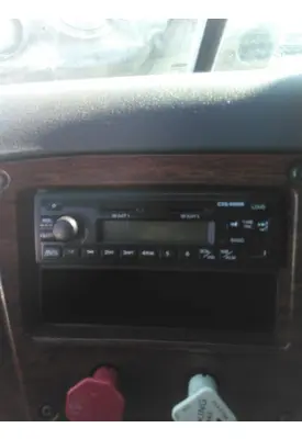 FREIGHTLINER CASCADIA 125 RADIO AM/FM