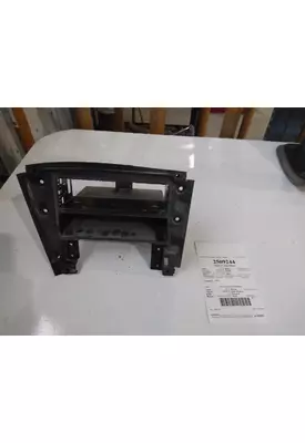 FREIGHTLINER CASCADIA 125 RADIO A/V EQUIPMENT