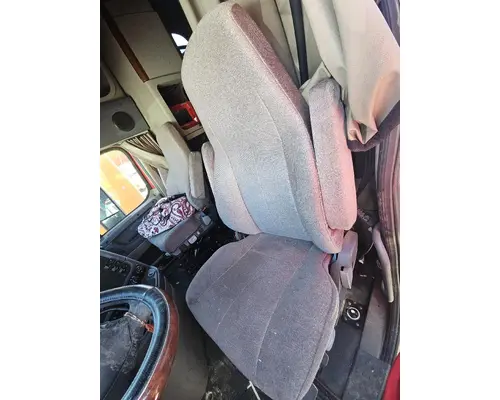 FREIGHTLINER CASCADIA 125 SEAT, FRONT