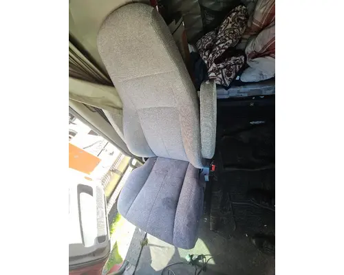 FREIGHTLINER CASCADIA 125 SEAT, FRONT