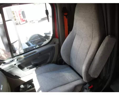 FREIGHTLINER CASCADIA 125 SEAT, FRONT