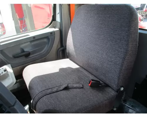 FREIGHTLINER CASCADIA 125 SEAT, FRONT