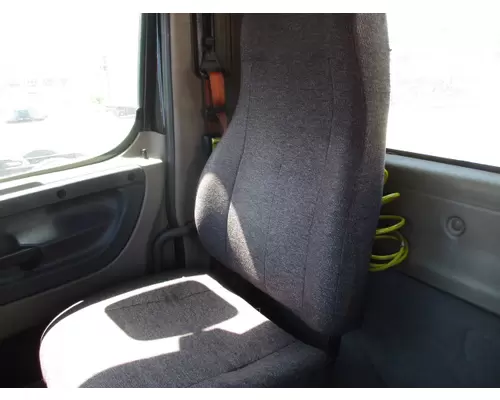 FREIGHTLINER CASCADIA 125 SEAT, FRONT