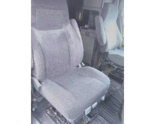 FREIGHTLINER CASCADIA 125 SEAT, FRONT