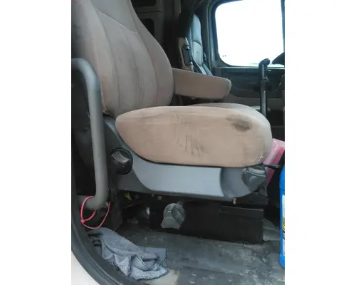FREIGHTLINER CASCADIA 125 SEAT, FRONT