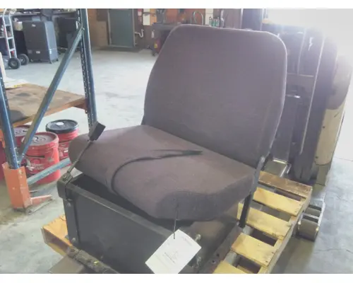 FREIGHTLINER CASCADIA 125 SEAT, FRONT