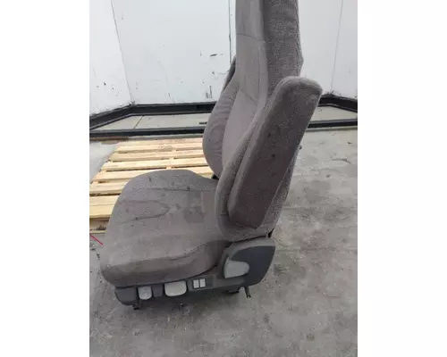 FREIGHTLINER CASCADIA 125 SEAT, FRONT