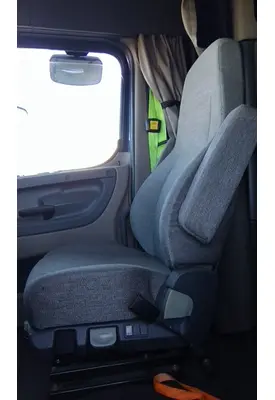 FREIGHTLINER CASCADIA 125 SEAT, FRONT