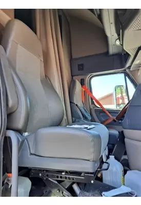 FREIGHTLINER CASCADIA 125 SEAT, FRONT