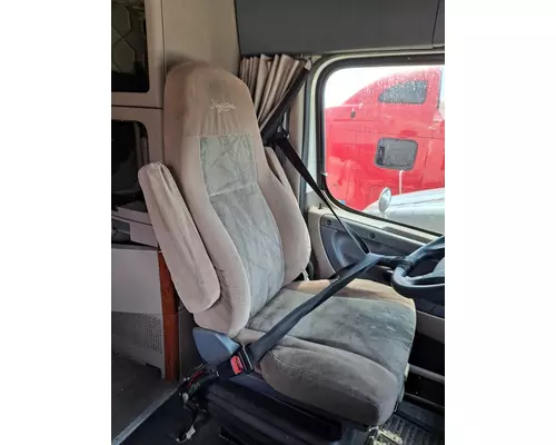 FREIGHTLINER CASCADIA 125 SEAT, FRONT