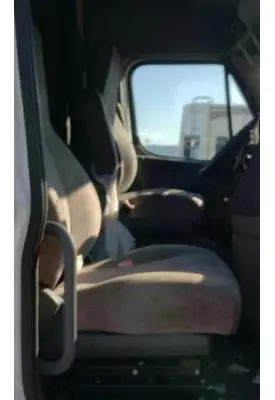FREIGHTLINER CASCADIA 125 SEAT, FRONT