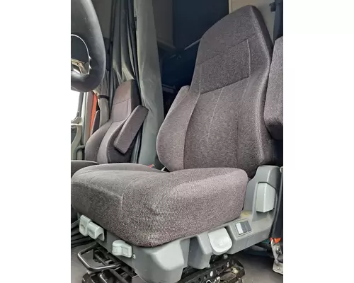 FREIGHTLINER CASCADIA 125 SEAT, FRONT