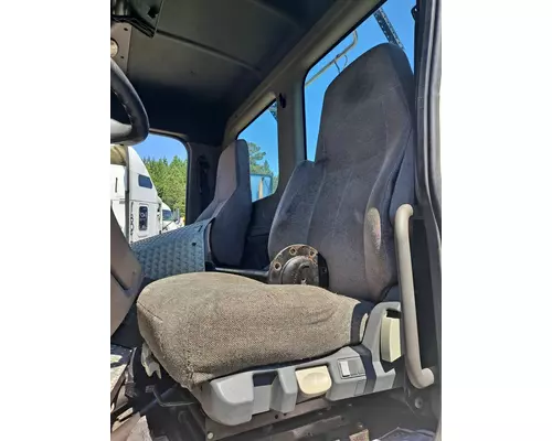 FREIGHTLINER CASCADIA 125 SEAT, FRONT