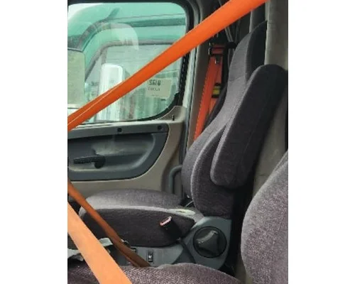 FREIGHTLINER CASCADIA 125 SEAT, FRONT