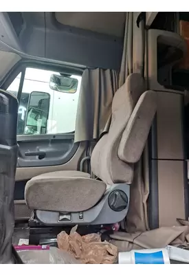 FREIGHTLINER CASCADIA 125 SEAT, FRONT