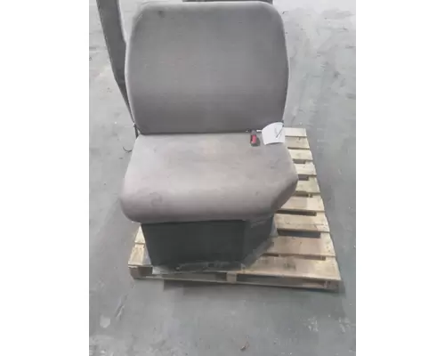 FREIGHTLINER CASCADIA 125 SEAT, FRONT