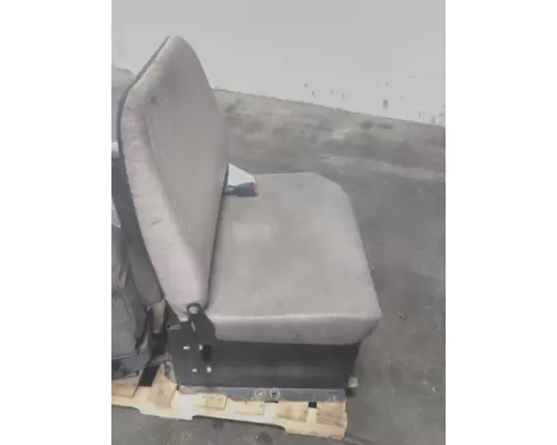 FREIGHTLINER CASCADIA 125 SEAT, FRONT