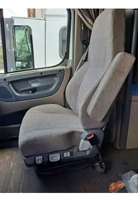 FREIGHTLINER CASCADIA 125 SEAT, FRONT