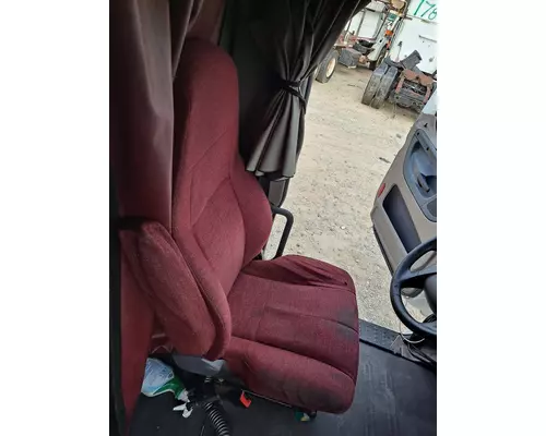 FREIGHTLINER CASCADIA 125 SEAT, FRONT