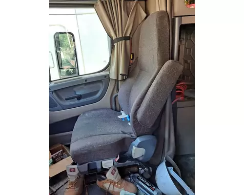 FREIGHTLINER CASCADIA 125 SEAT, FRONT