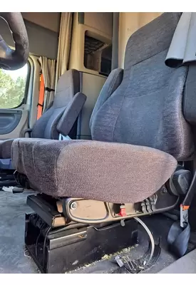 FREIGHTLINER CASCADIA 125 SEAT, FRONT