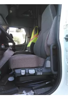 FREIGHTLINER CASCADIA 125 SEAT, FRONT