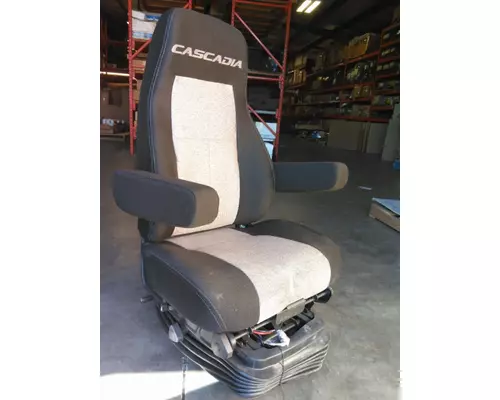 FREIGHTLINER CASCADIA 125 SEAT, FRONT